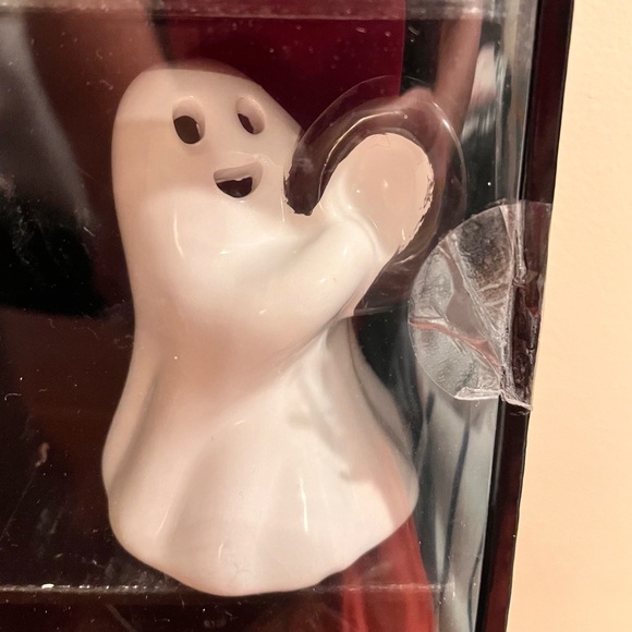 🆕- MARTHA STEWART ORANGE LED HAUNTED HOUSE, BOO GHOSTS & POMPOM GARLAND 7 PC SET - Picture 6 of 13